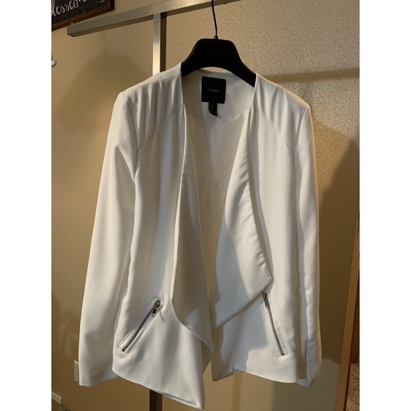 Blazer - Picture 1 of 1